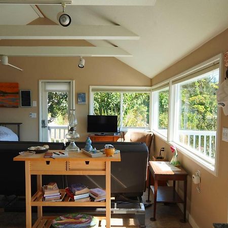 Idyllic Waterfront Cottage With Beach And Sunset Views Port Townsend Esterno foto