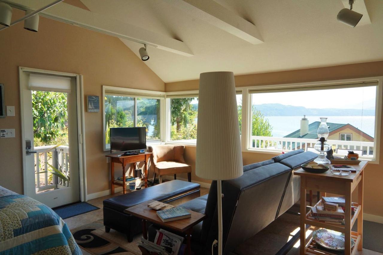 Idyllic Waterfront Cottage With Beach And Sunset Views Port Townsend Esterno foto